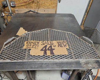 44&quot; stainless steel half decagon grate with cool touch handles