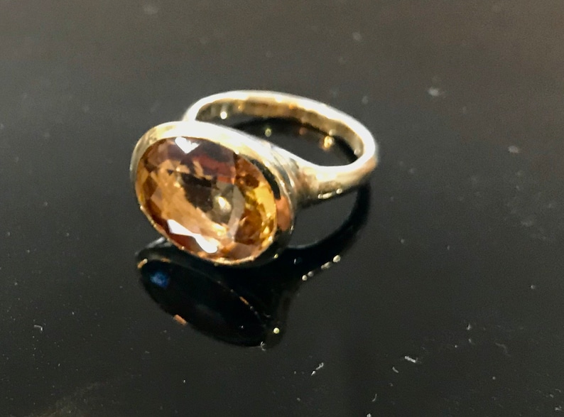 Beautiful Topaz Ring in 14K Gold November Birthstone image 5