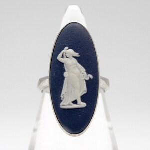 Vintage Wedgwood Sterling Silver Navy Blue Cameo Ring | Size 6