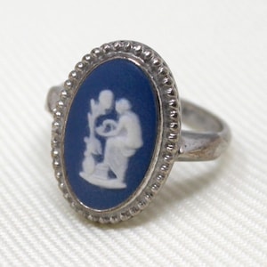 Vintage Wedgwood Sterling Silver Blue Cameo   |   Ring Size 6