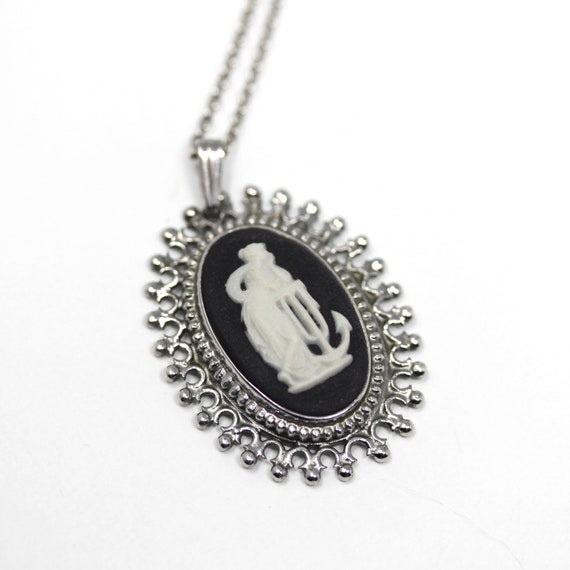 Vintage Wedgwood Sterling Silver Oval Black Cameo… - image 1