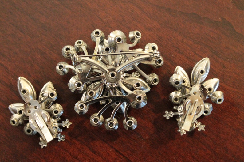 Shades of Blue Rhinestone Brooch and Earrings bild 5