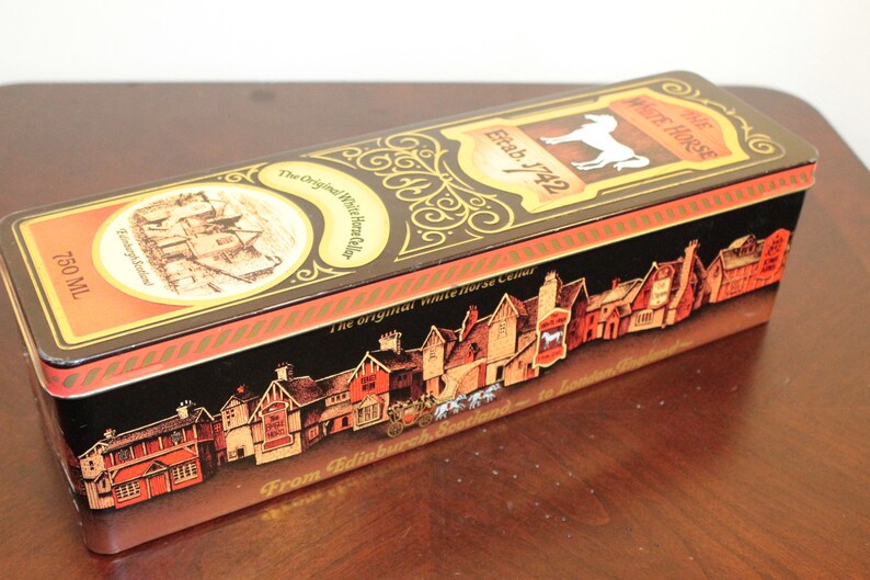 Vintage Collectible White Horse Whiskey Hinged Tin Made by Barringer Wallis /& Manners of Scotland