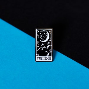 Pin's Carte Tarot Lune Sorcellerie ésotérique / Witchcraft Card The Moon / hard enamel pin badge épingle