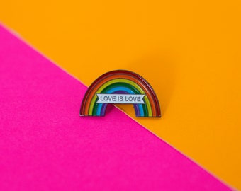 Pin's Love is Love Rainbow / Love LGBT Rainbow / Hard Emaille Pin Badge Pin