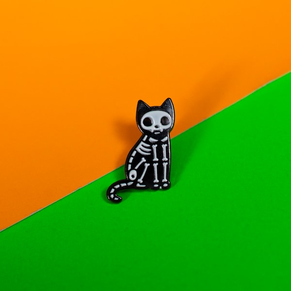 Pin's Chat Squelette Halloween / Cute Squeleton Cat / hard enamel pin badge épingle