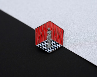 Twin Peaks Lynch Red Room Black Lodge Pin / Red Room Curtain Tile Statue / Hard Enamel Pin Badge