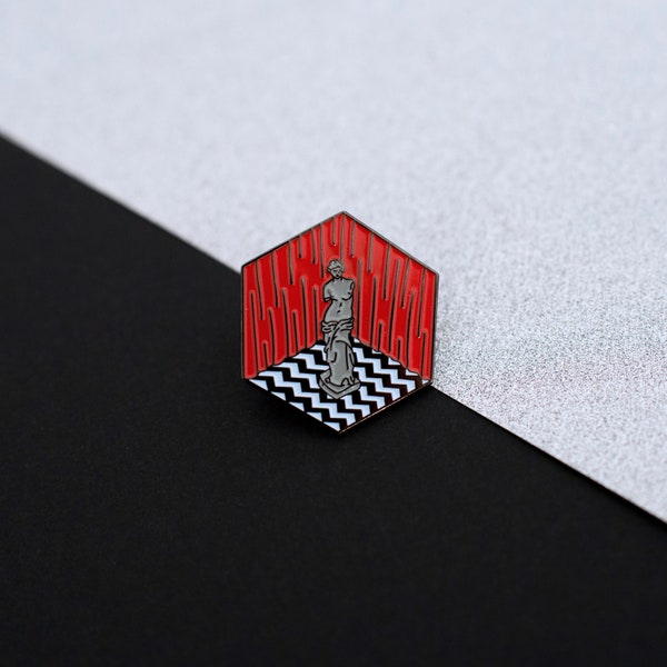 Pin's Twin Peaks Lynch Red Room Black Lodge / statue carrelage rideaux salle rouge / hard enamel pin badge épingle