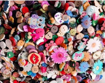 Mixed Button packs, Bulk Buttons for Crafts and Hobbies, Bright and Colourful, Animal, Assorted Sizes