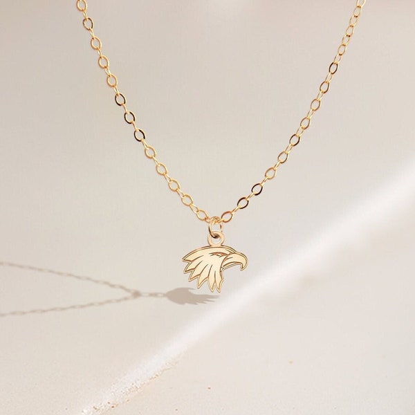 Collar de oro con colgante de águila, regalo de cumpleaños para ella, joyería de águila, collar de halcón, collar de pájaro, dije de águila, regalos para mamá, collar para mujer