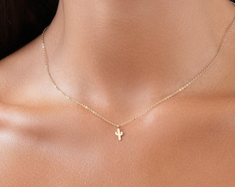 Tiny Cactus Charm Necklace Birthday Gift For Her Bridesmaid Gift Gold Cactus Jewelry Tiny Cactus Necklace Cactus Pendant Cactus Charm