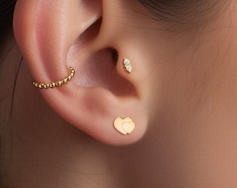 Pendientes de corazón Pendientes de corazón dorados Regalo para ella Pendientes de San Valentín Joyería minimalista Pendientes de amor Pendientes de regalo de cumpleaños Regalo para esposa