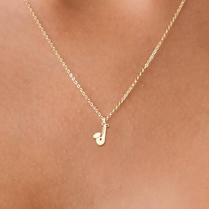 Colgante de saxofón disponible en oro macizo, oro rosa, plata de ley o oro macizo de 14 quilates. Regalo para amantes de la música.