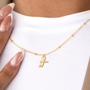 Dragonfly Necklace Dainty Jewelry Insect Charm Birthday Gift For Her Dragonfly Necklace Dragonfly Pendant Anniversary Gift Dragonfly Jewelry
