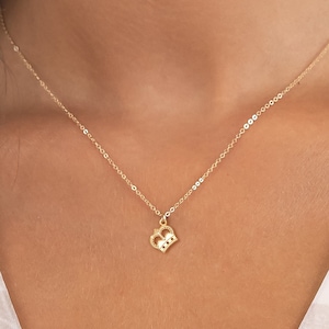 Crown Necklace Gold Crown Pendant Princess Necklace Gift for Her Tiara Charm Birthday Gift Crown Jewelry Queen Necklace Crown Birthday Gift