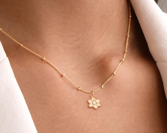 Narzisse Halskette Gold Narzisse Anhänger Perlenkette Halskette Blumen-Liebhaber-Geschenk für sie März Geburts-Schmucksachen Charme