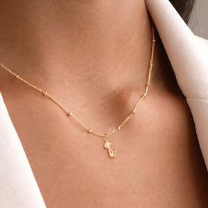 Giraffe Charm Necklace Gold Giraffe Jewelry Gift For Her Animal Lover Gift Giraffe Pendant Birthday Gift Animal Charm Best Friend Gift