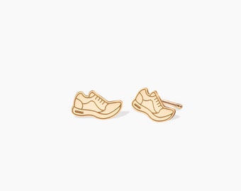 Runner Earrings Sports Jewelry Marathon Charm Gift for Her Fitness Earrings for Runners Custom Athlete Earrings for Marathon Lovers
