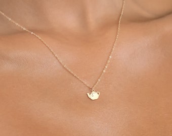 Teapot Necklace, 14k gold filled, sterling silver, 14k rose gold, Tea lover jewelry, Vintage necklace, Whimsical pendant, Charming gift