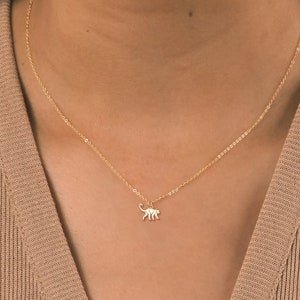 Colar de macaco com pingente de animal, presente para ela, colar infantil, joias de animais gravados, pingente de macaco, colar de macaco, presente de aniversário para a mãe
