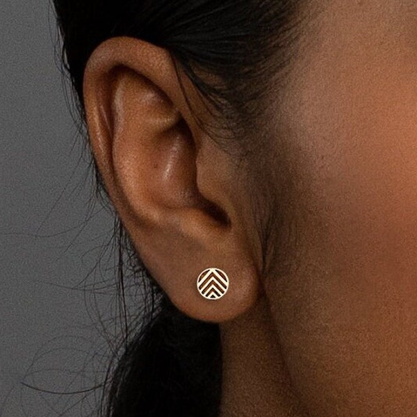 Chevron Earrings 6mm or 10 mm,Gold Chevron Earring,Rose Gold Earring,Disc, Silver Earring.Bridesmaid Gift,Mother's Day Gift,Graduation Gift.