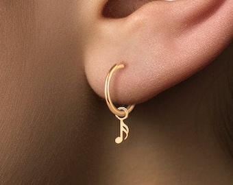 Muzieknootbedel Huggie-oorbellen - goudvermeil, sterlingzilver, massief 14k goud | Sieraden voor muziekliefhebbers