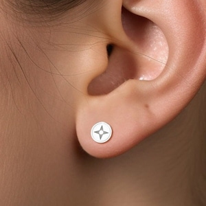 Compass Earrings Gold Studs North Star Jewelry Compass Stud Earring Graduation Gift For Her Birthday Gold Compass Jewelry Kompass Earrings