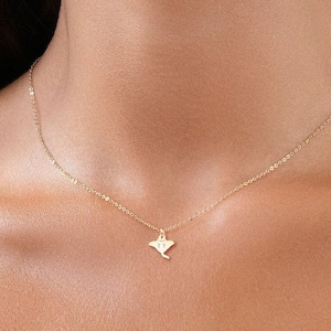 Manta Ray Necklace Stingray Pendant Gift for Her Ocean Jewelry Manta Ray Pendant Beach Jewelry Nautical Jewelry Ocean Lover Gift for Mom