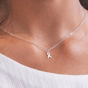 Krebs-Band-Halskette - Krebs-Überlebende Geschenk - Brustkrebs-Bewusstseins-Geschenk für sie - Krebs-Kämpfer-Krieger-Ermutigungs-Anhänger Bild 2