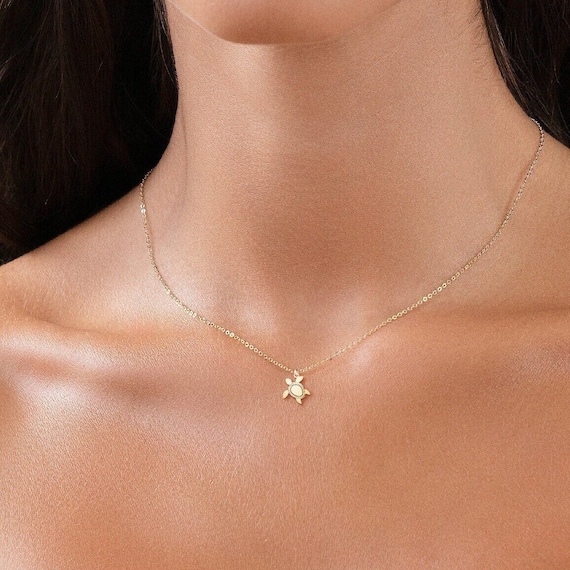 Sea Turtle Necklace, Cute Turtle Necklace, Friend Gift, Mother's Day, Birthday Gift, Turtle Gifts, Cute Jewelry, Quirky Jewelry