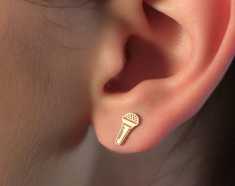 Singer microfoon oorknopjes: handgemaakt, massief 10K of 14K goud, een muzikaal sieraad als cadeau.