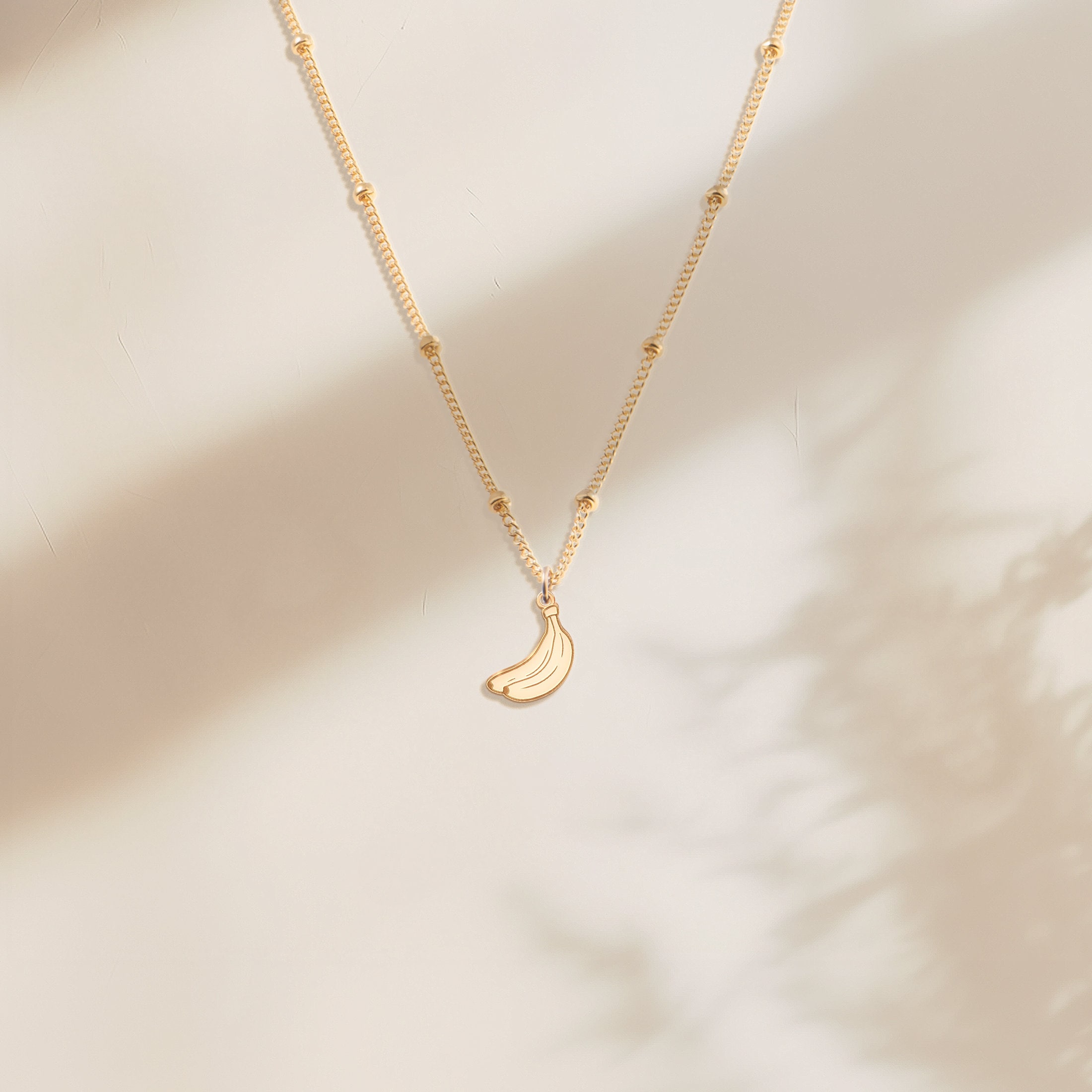 バナナネックレス - Etsy 日本
