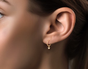 ピアス TATIANA Ster Wars Hoop Earring BMR561 Amazon.com: Star Wars Jedi Order Women's CZ Hoop Earrings