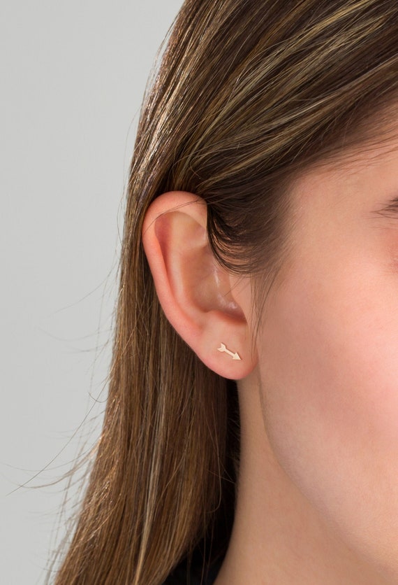 Arrow Diamond earrings – Karat One