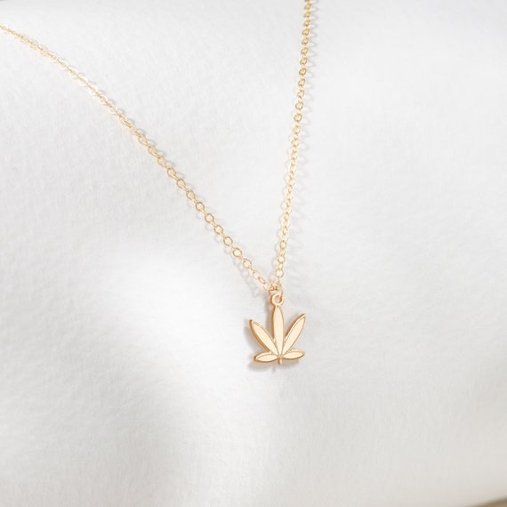 ポットリーフネックレス 大麻ネックレス マリファナリーフペンダント