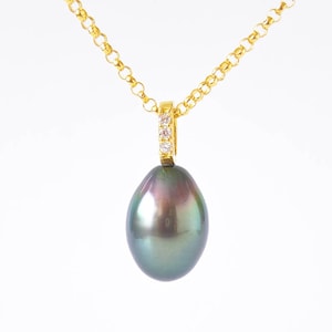 Tahitian Pearl Pendant with 18k Gold Diamond Setting, Black Pearl Pendant, Tahitian Necklace, Diamond Pearl Pendant,Pearl Charm,Gift for Her