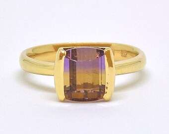 AMETRIN SOLITÄR RING i 18k guld | Ametist Citrin Bicolor Ädelstensring | Modern, unik 18k guld modering med ametrin