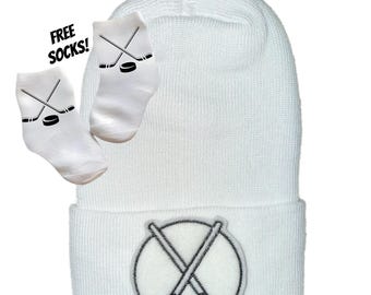 Newborn Hat Hockey with FREE SOCKS & Optional Mittens. Choose Stick Color. Gender Reveal, Surprise Dad! Coming Home Hat, Cute Baby Gift