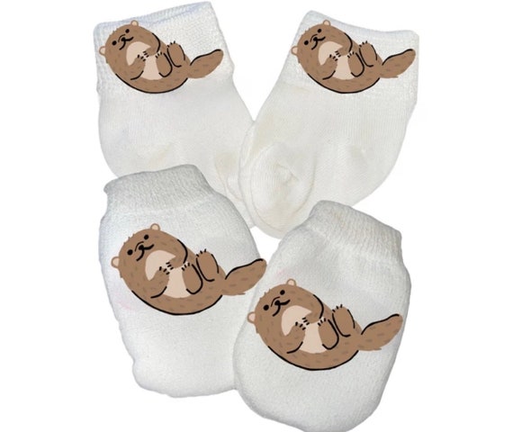 MITTENS & Sock Option Newborn no scratch Mittens With Otter.Boy or Girl! Perfect Shower / Newborn Gift! Every Baby Needs. Cute Baby Gift!