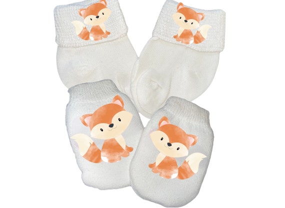 MITTENS & Sock Option Newborn no scratch Mittens With FOX. Boy or Girl! Perfect Shower / Newborn Gift! Every Baby Needs. Cute Baby Gift!