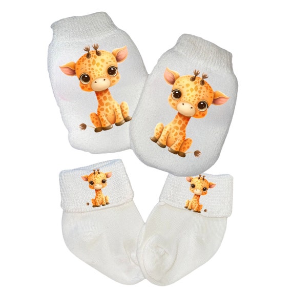 MITTENS & Sock Option Newborn no scratch Mittens With Giraffe. Boy or Girl! Perfect Shower / Newborn Gift! Every Baby Needs. Cute Baby Gift!