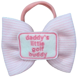 Mädchen Fliege mit Papas kleinem Golf, Hockey oder einem anderen Sport Kumpel SIE WÄHLEN es auf Nylon Haarband oder Krokodilklemme. Tolles Geschenk! Papa überraschen!