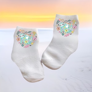 Baby/Toddler/Child Sloth Socks with Option to add bow. Multiple sock sizes offered. Choose from 0-6 months to 10 years. Cute Gift!
