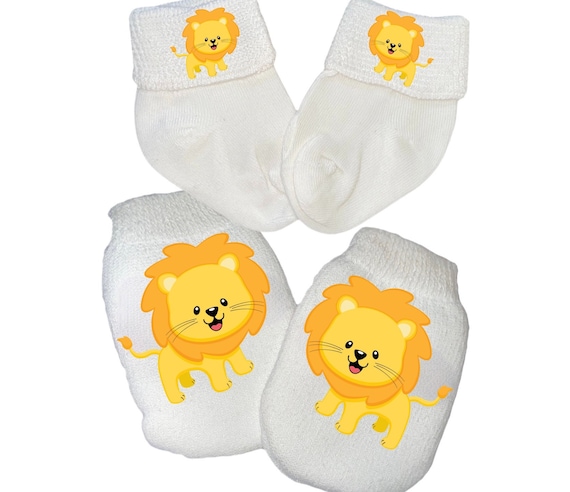 MITTENS & Sock Option Newborn no scratch Mittens With Lion.Boy or Girl! Perfect Shower / Newborn Gift! Every Baby Needs. Cute Baby Gift!
