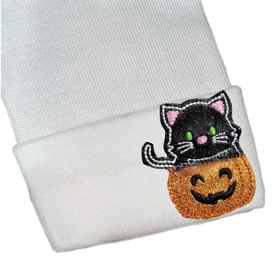 Newborn Hospital Hat with Pumpkin and Cat on White Hat.  Baby Boy OR Girl Beanie.  Baby Gift.  Newborn Hospital Beanie.