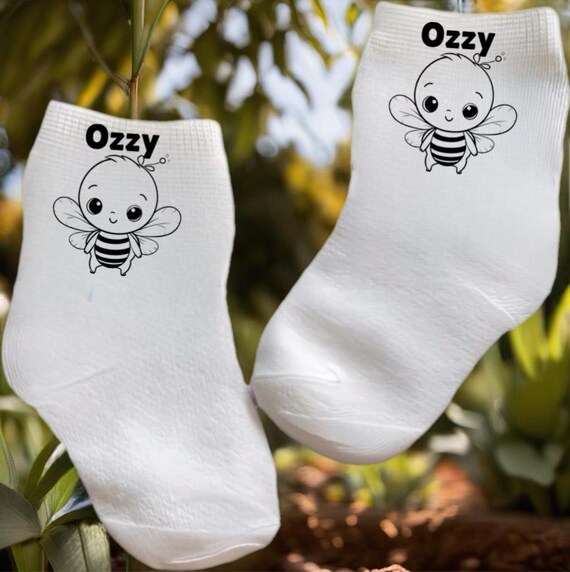 Baby/Toddler/Child CUTE Bee Socks with or without Name. Multiple sizes offered. Choose from 0-6 months to 10 years. Cute Baby Gift!