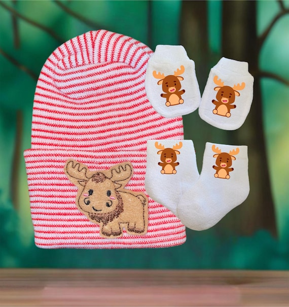 Newborn Hospital Hat. Newborn Beanie with Moose. Option to add moose no scratch mittens. Great Gift!