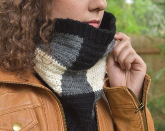 CROCHET PATTERN // Modern Buffalo Plaid Cowl Buffalo Check Gingham Crochet Scarf