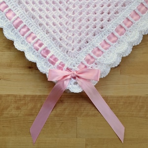 CROCHET PATTERN // Sweet Georgia Heirloom Baby Blanket, Granny Square, Scalloped Border, Ribbon and Bow for Baby Girl or Baby Boy, Baptism image 3