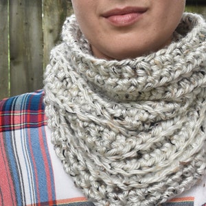 CROCHET PATTERN // Chunky Ridge Cowl Super Bulky Classic Ribbed Crochet Scarf for Adults and Teens, Men and Women image 4